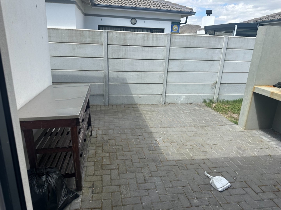 3 Bedroom Property for Sale in Table View Western Cape